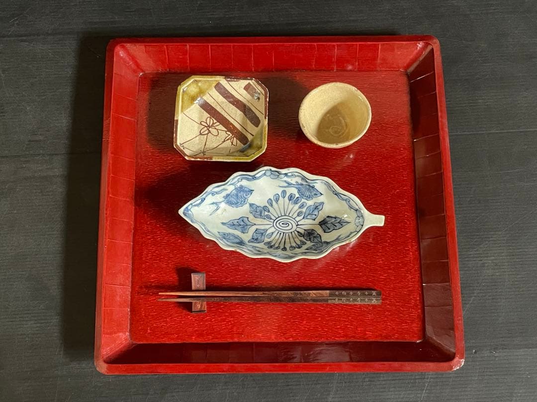 美品】「母」 讃岐彫 四方膳 5客 朱漆 讃岐膳 一枚板くり抜き （B