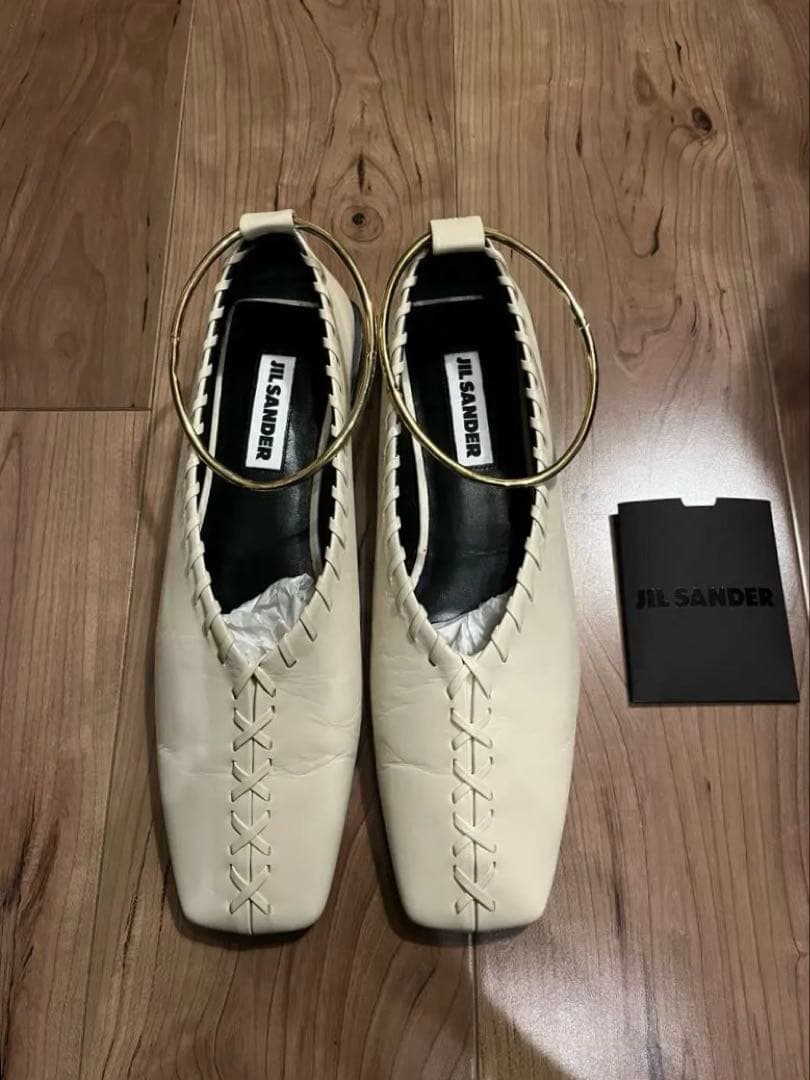 ジルサンダー　JIL SANDER フラット　シューズ シャネル、ジルサンダー…人気「ブランドフラットシューズ」SNAP！ | VERY