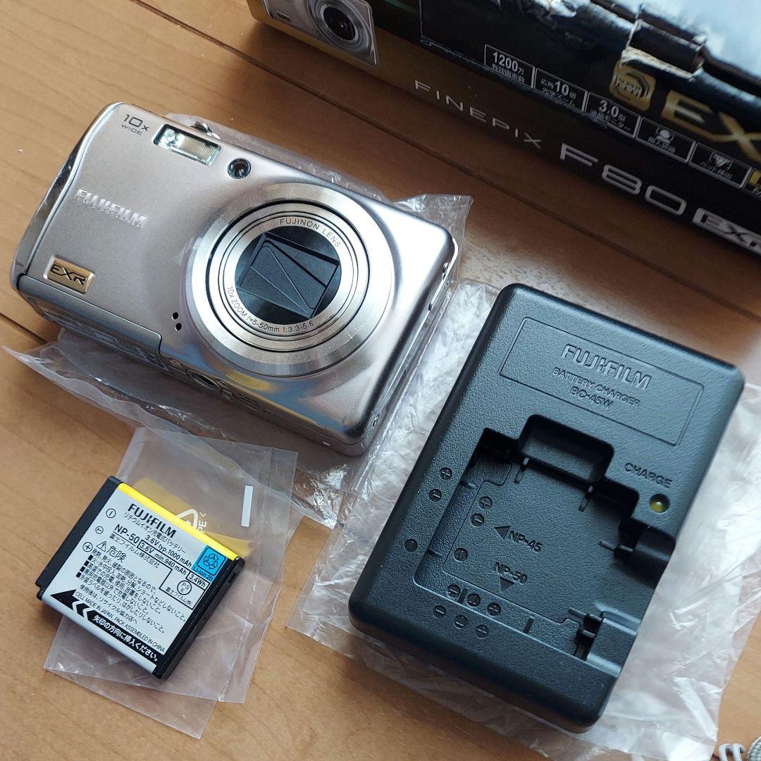 動作品】FUJIFILM FINEPIX F80EXR シルバー - メルカリ