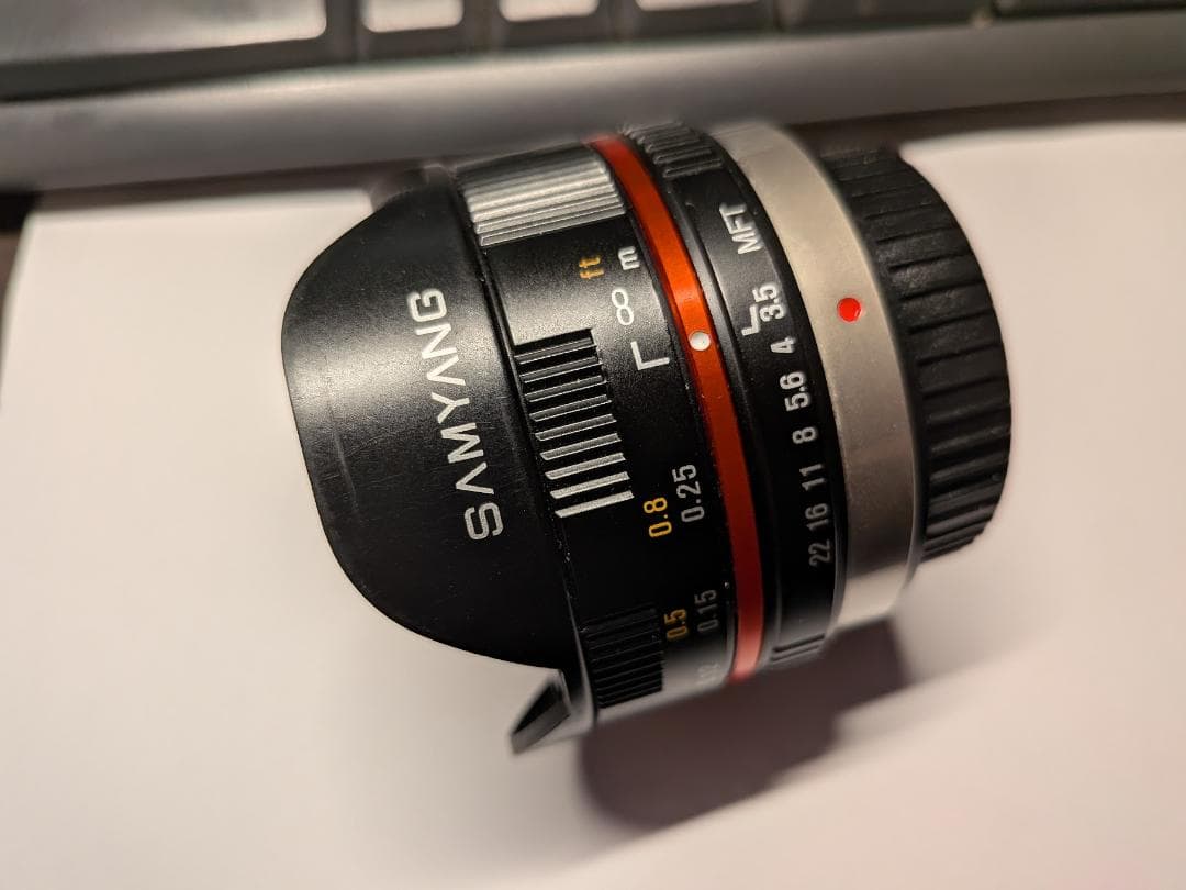 Samyang 7.5mm f3.5 fish-eyeマイクロフォーサーズ