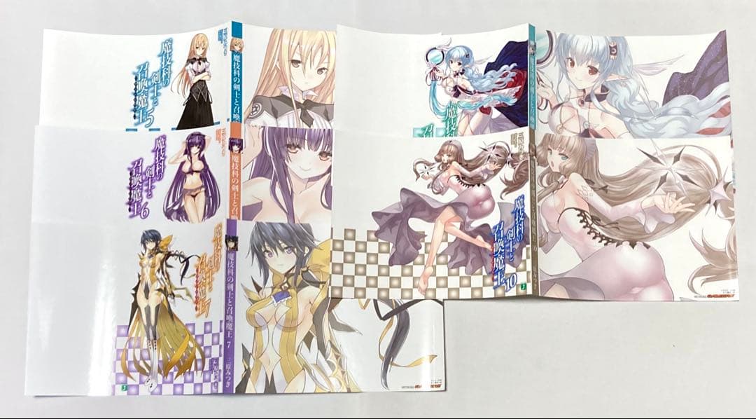 魔技科の剣士と召喚魔王 掛け替えブックカバー セット - メルカリ