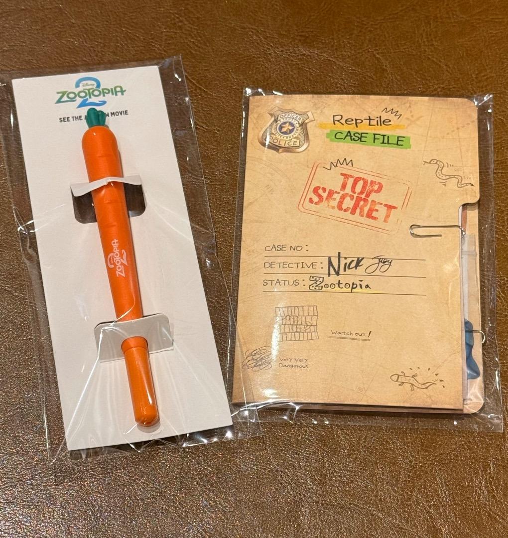 ズートピア 韓国 映画館限定 特典 ファイル＋にんじんペン - メルカリ