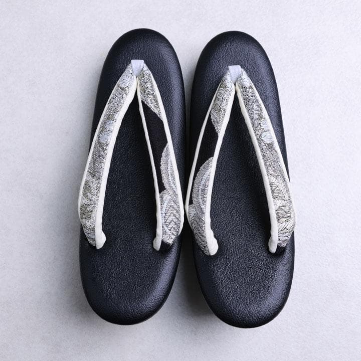 【新品】草履バッグ 振袖用 モダン花柄 黒系 24.5cm 日本製　03761