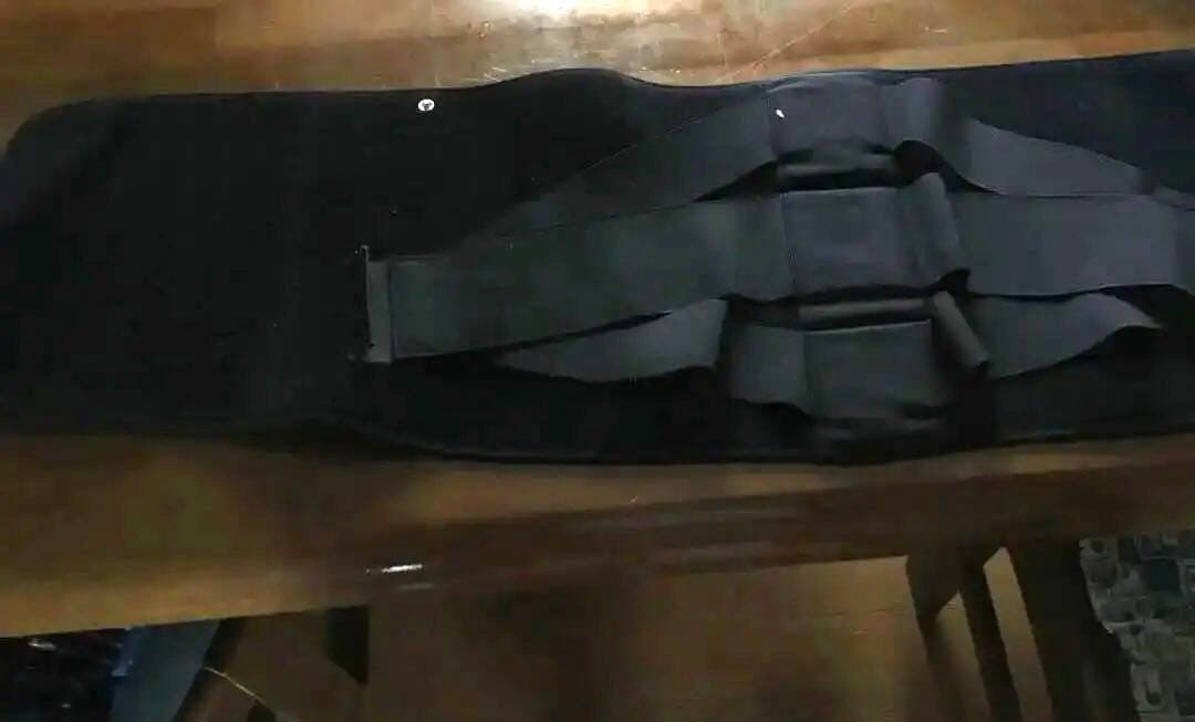 電気通せるお腹に巻くサポーター 黒色 調整可能