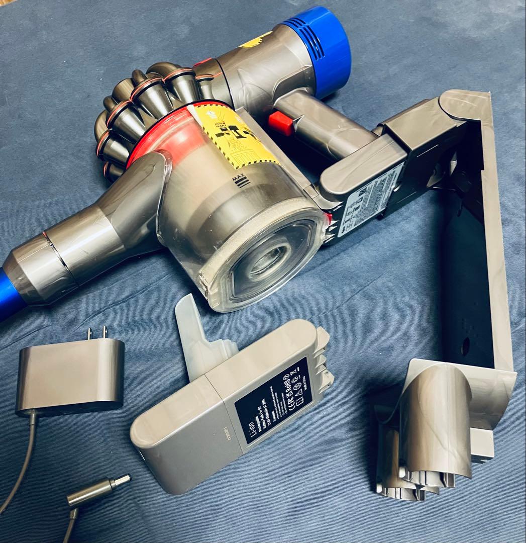 簡易清掃済】Dyson V7 コードレス掃除機フルセット ＋スペアバッテリー