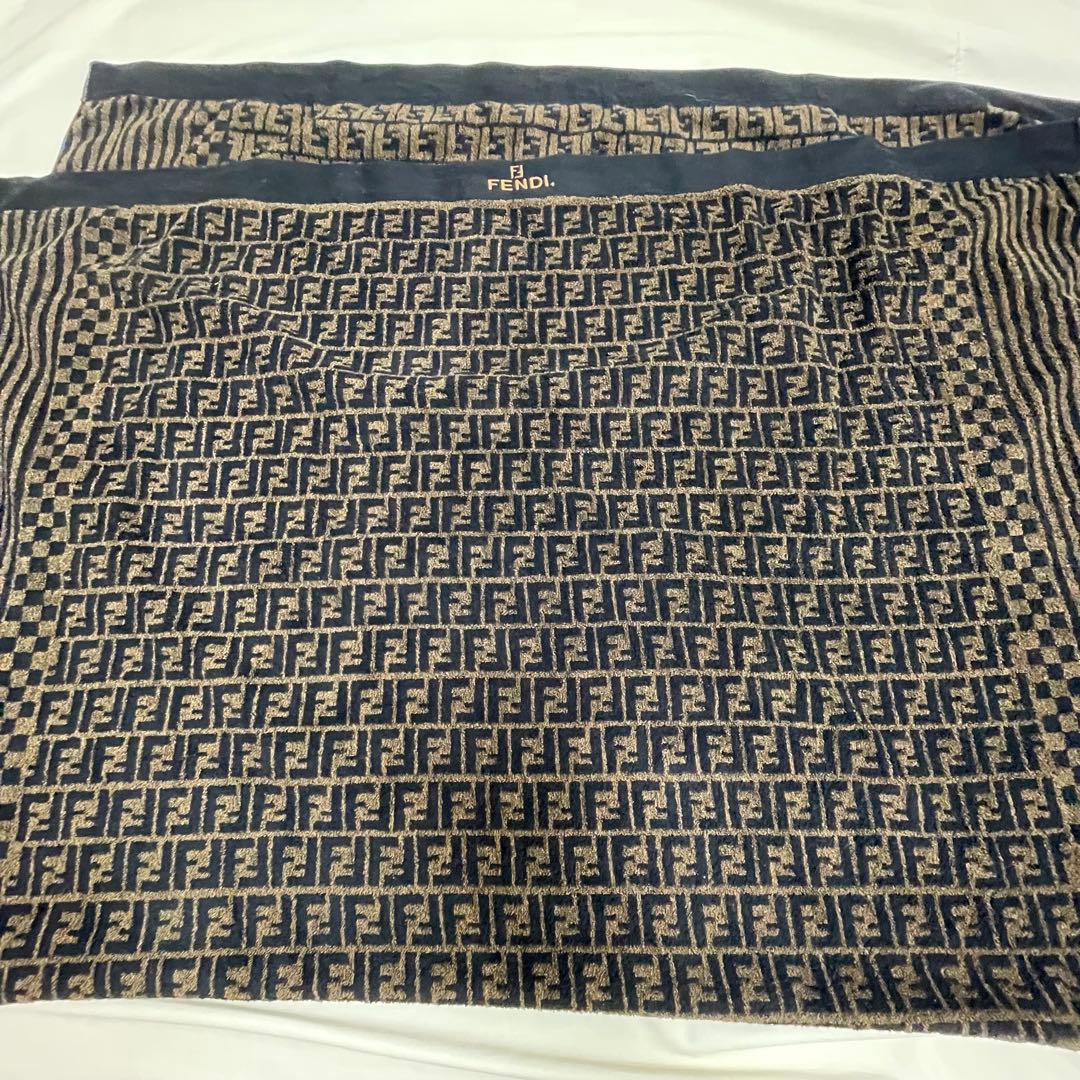 未使用】 FENDI フェンディ タオルケット ズッカ柄 総柄 ブラウン