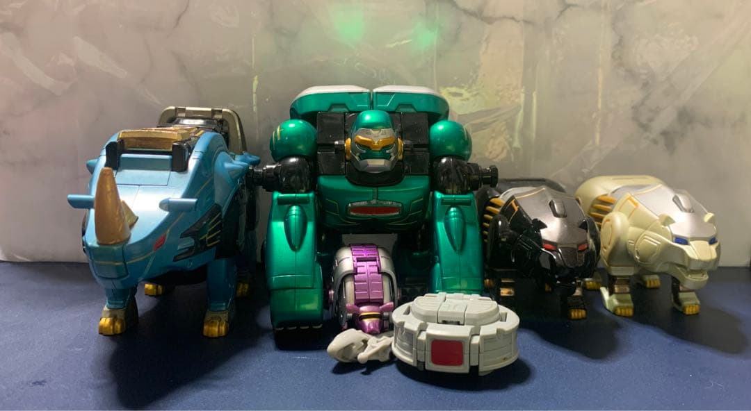 百獣戦隊ガオレンジャー DX超合金ガオマッスルストライカー - メルカリ