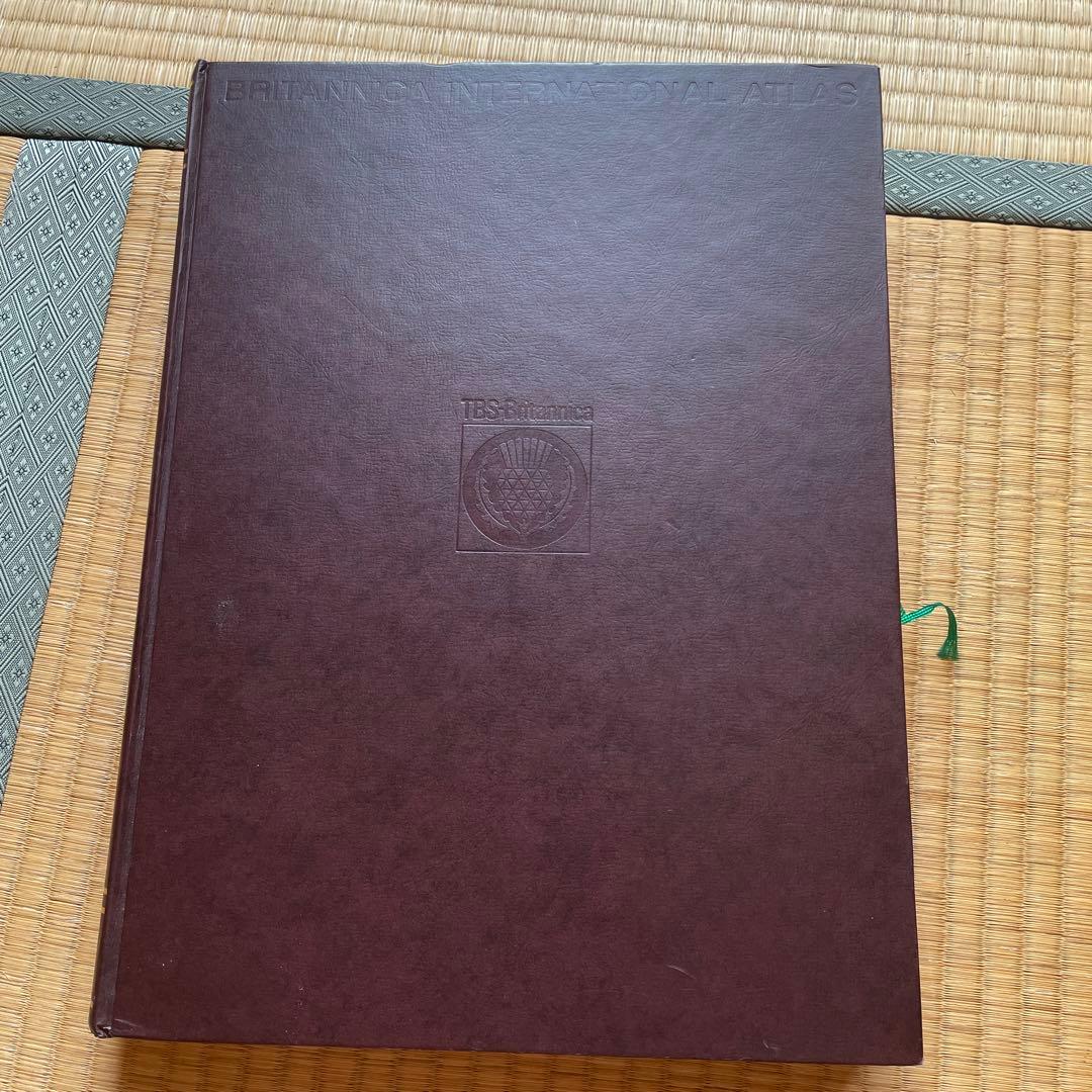 ブリタニカ国際地図 - メルカリ