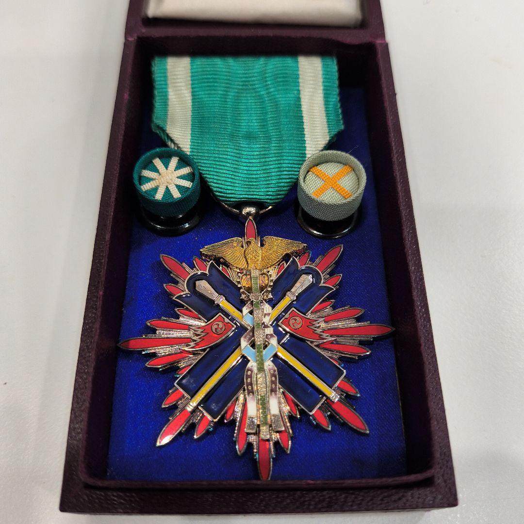 旧日本軍 功五級金鵄勲章 略綬 - メルカリ