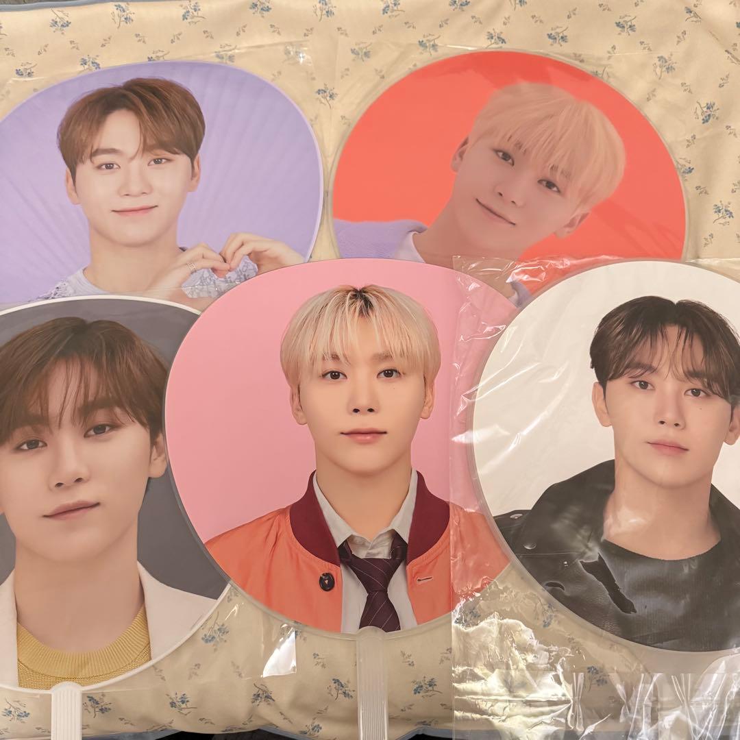 SEVENTEEN セブチ スングァン うちわ まとめ売り セット売り - メルカリ