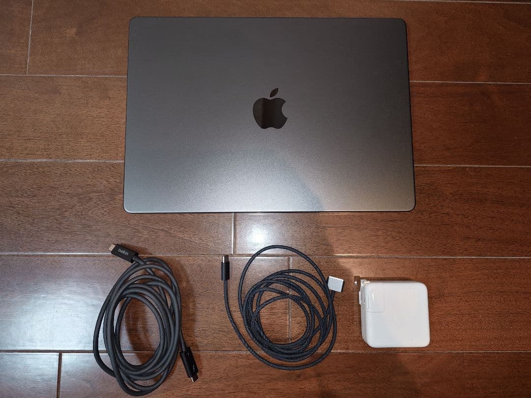 M4 MacBook Pro 14インチ メモリ24GB SSD容量1TB Apple MacBook Pro 14 Inch M4 Chip 24GB Memory 1TB SSD Storage