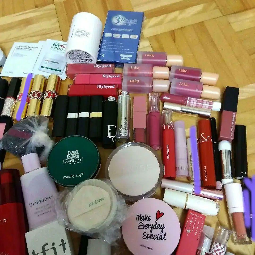 コスメまとめ売り イヴ・サンローラン シャネル ディオール 韓国