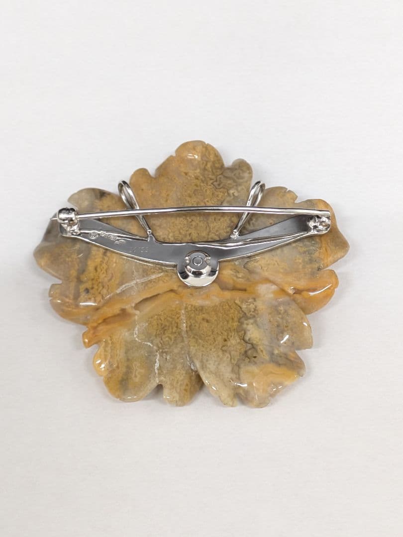 YANES ヤーネス ブローチ兼トップ フラワーモチーフ 750WG刻印