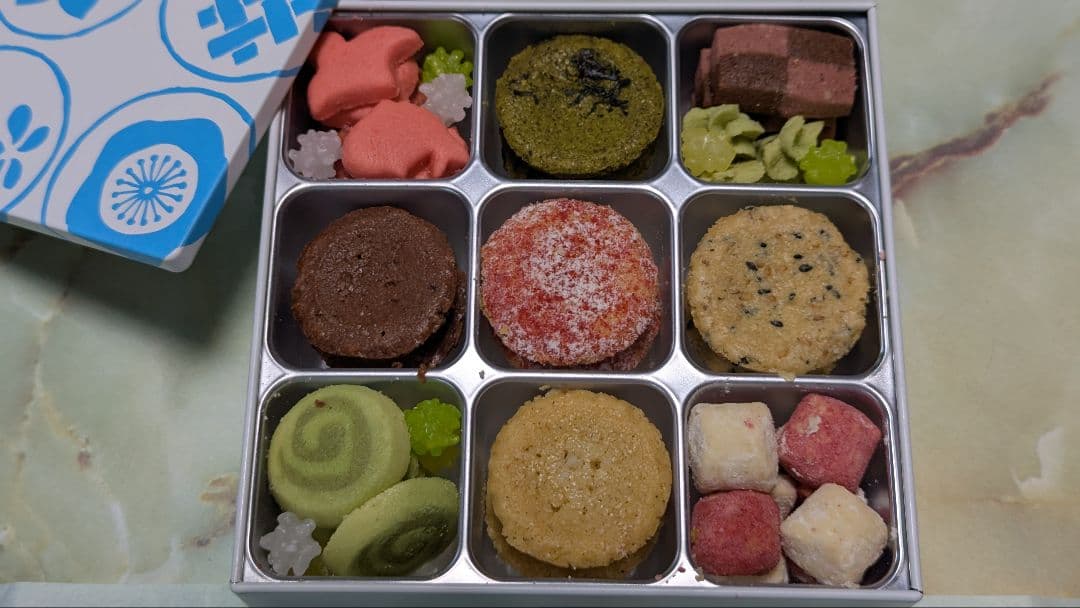 写真 国内4月14日発売予定】カワサキ × アディダス オリジナルス 