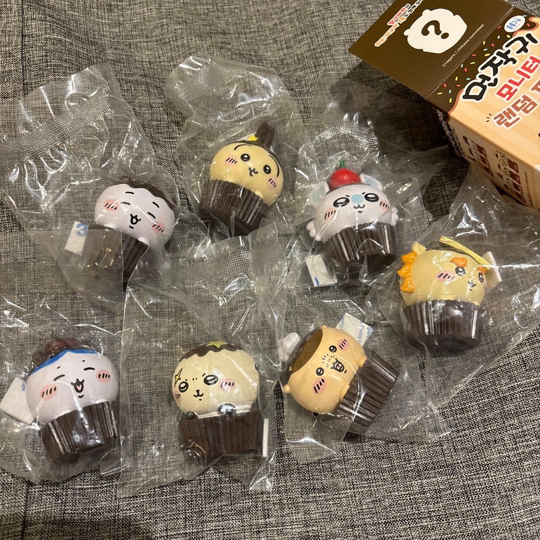 最安❣️】ちいかわ 韓国限定 カップケーキ フィギュア 全7種