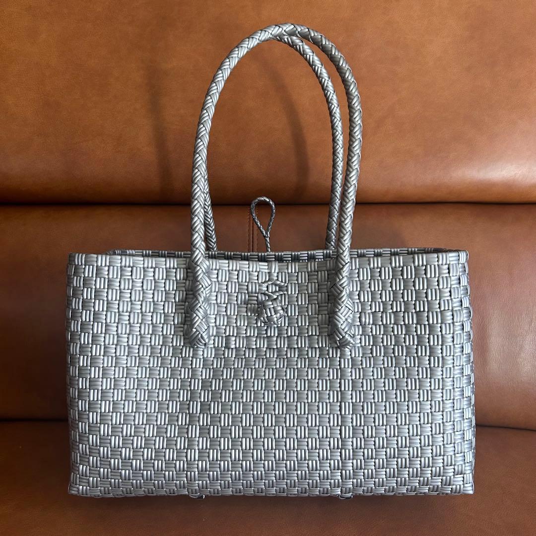 美品　MEKEARISA Boston 🆕👜✨ BOSTON！ GummybagのMサイズと近しい容量ながら、横長