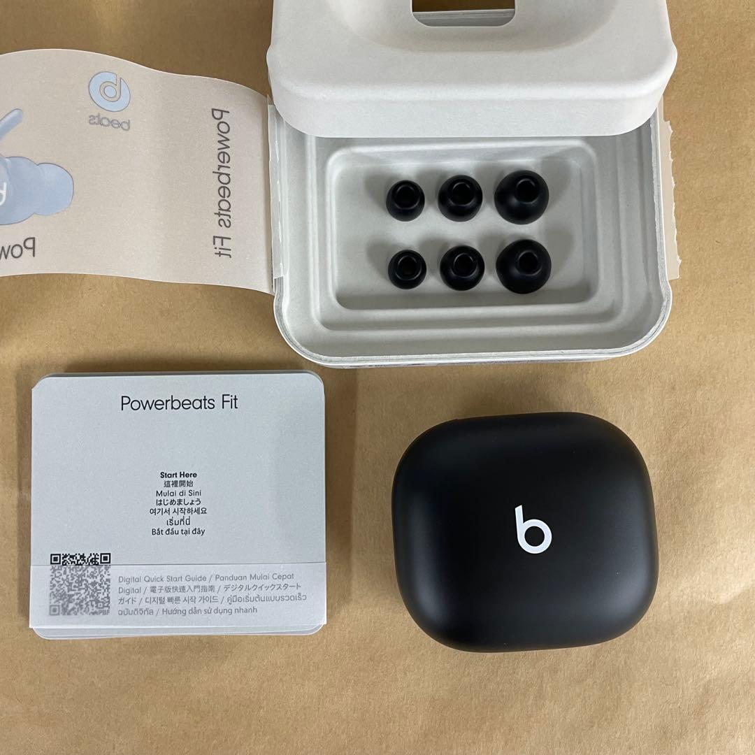 Powerbeats Fit ブラック Beats ワイヤレスイヤホン Powerbeats Fit - Workout Earbuds with Wingtips - Beats