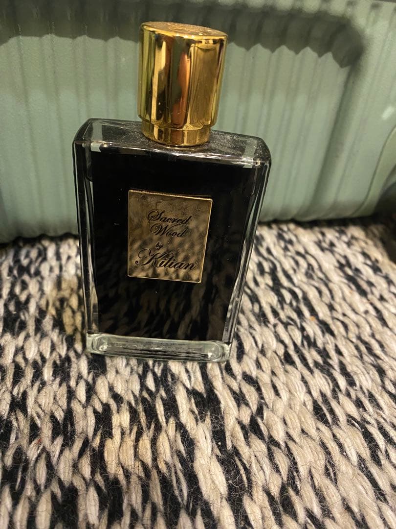 Kilian Sacred Wood 50ml キリアン Indulge in the Unforgettable Aromas of Kilian Sacred Wood