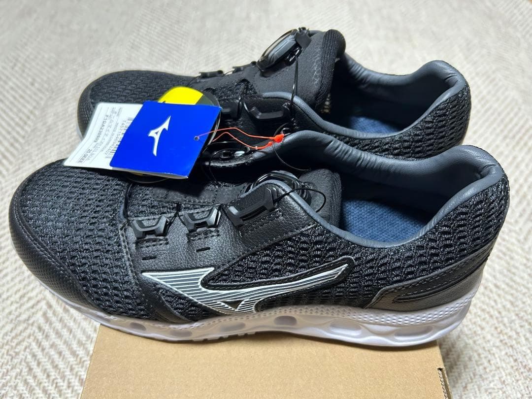 新品　未使用 ミズノオールマイティVH51L BOA ブラック　25.5cm
