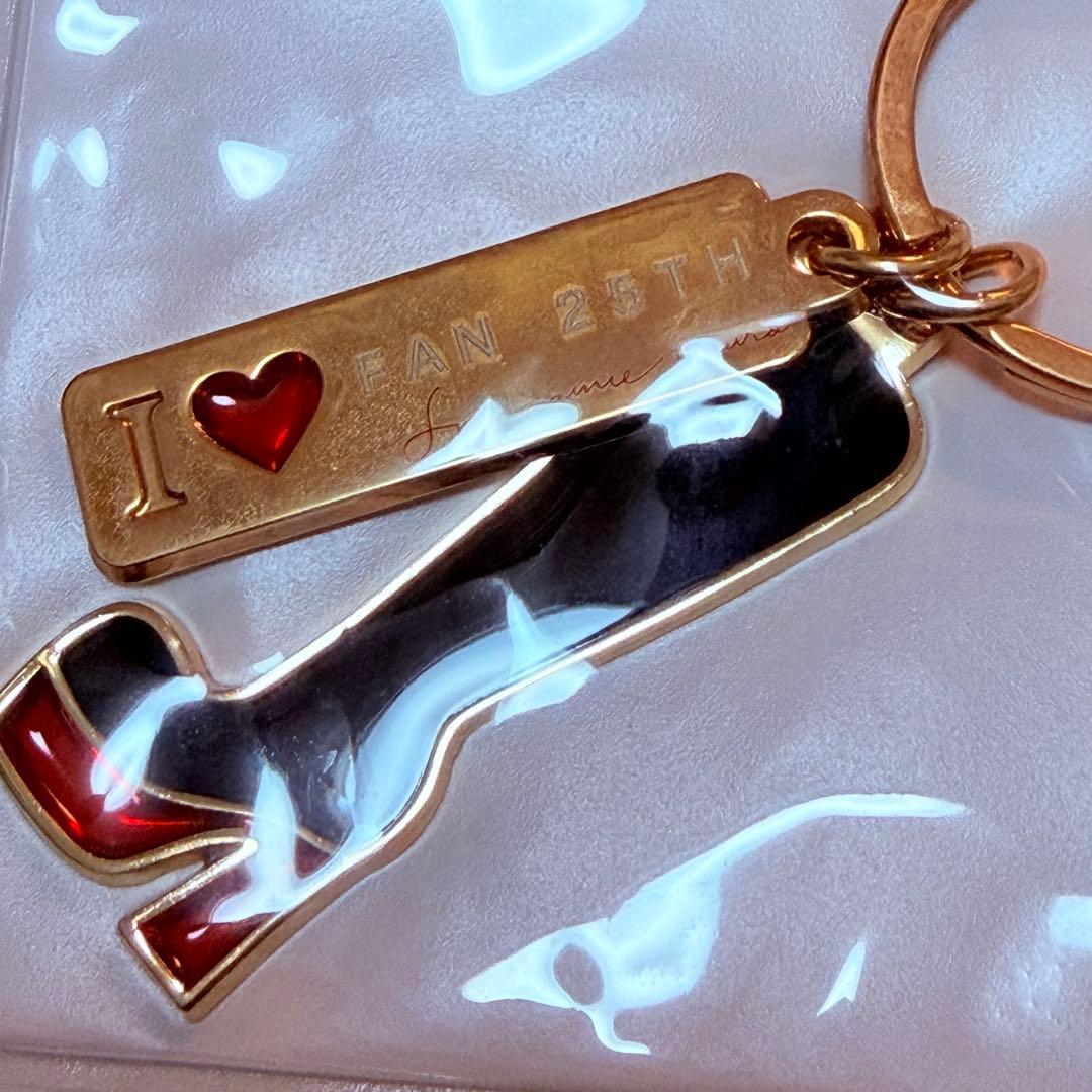 新品・未開封】安室奈美恵 Final Space キーホルダー - メルカリ