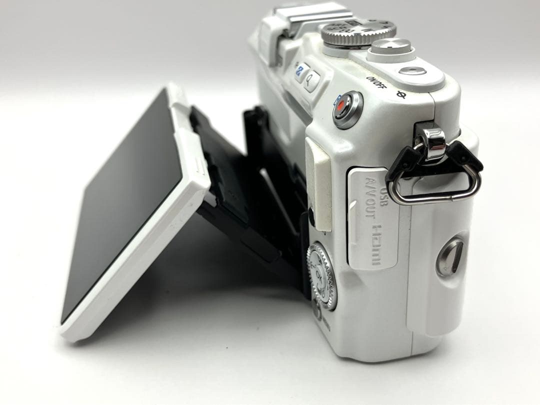 OLYMPUS E-PL6 ダブルズームキット ショット数29回 - メルカリ