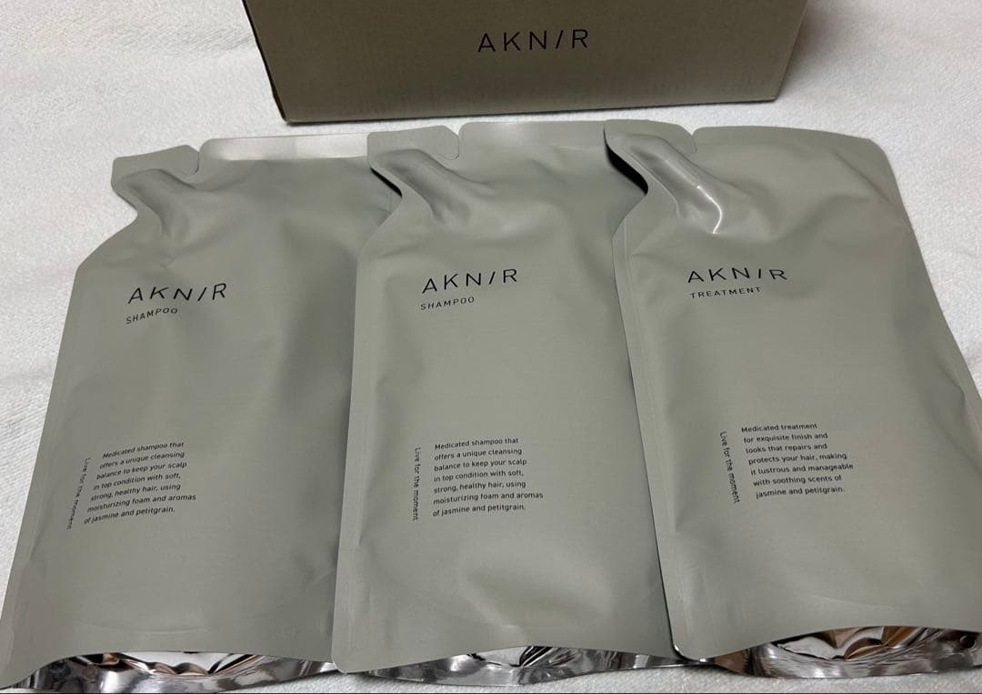 AKNIR アクニー ヘアシャンプー トリートメント セット【詰め替え用】 Amazon | 【詰め替え用】AKNIR アクニー 公式 薬用 ヘア シャンプー