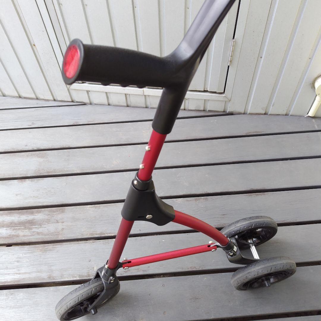 DAILYLIFE Rollator Walker歩行器 赤