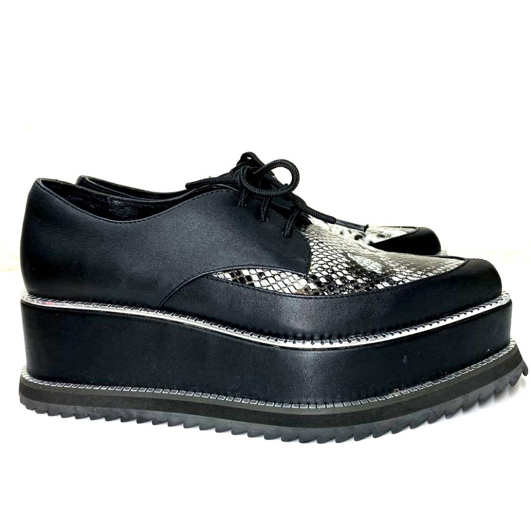 新品 未使用 ジェフリーキャンベル パイソン柄 レースアップシューズ