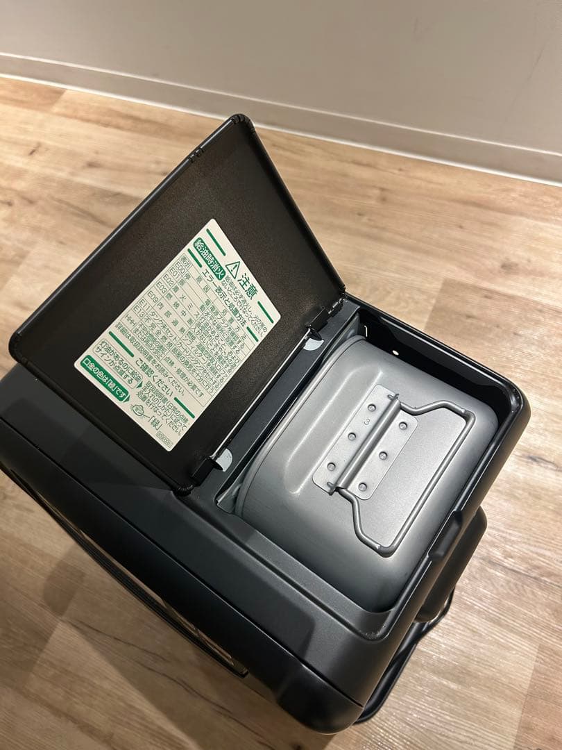 ブラックフライデー❣️ 2023年製 ダイニチ石油ファンヒーター