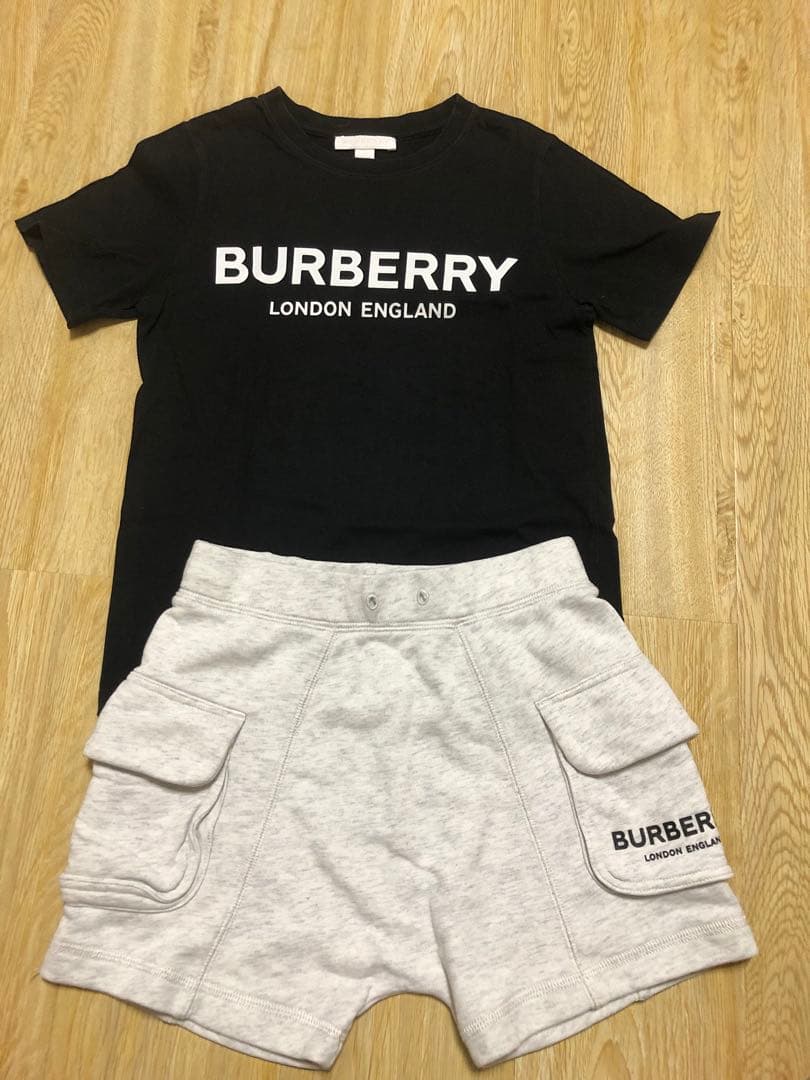 BURBERRY Tシャツ＆ショートパンツ セット BURBERRY TSHIRT & SHORTS FULL SET - WHITE / NAVY – SGN CLOTHING