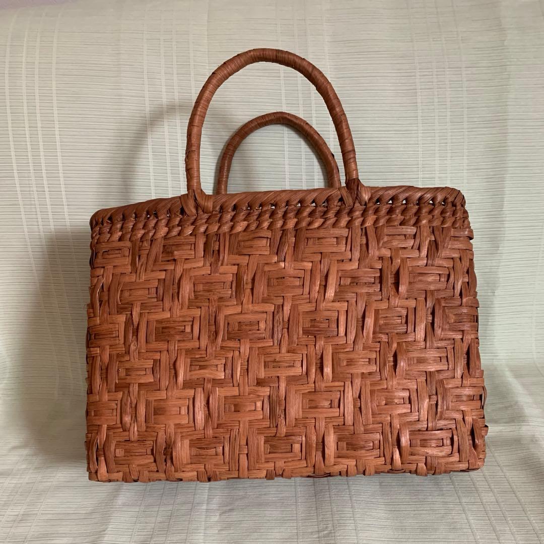 新入荷 新品 長野産 サイズM 職人手編み 連続網代編み 山葡萄籠バッグ