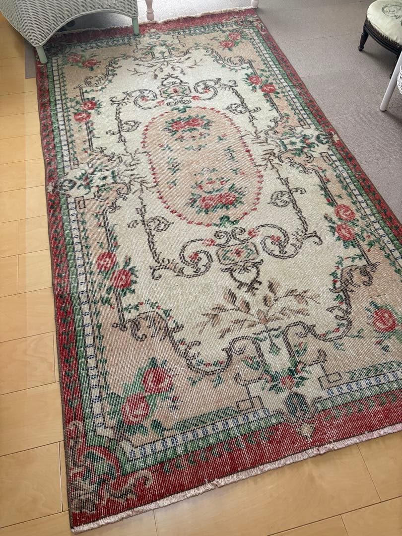 専用です❣️ トルコビンデージラグ☆額縁フラワーラグ　116cm×215.5cm