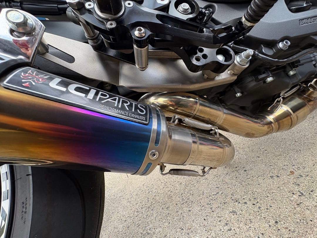 勝手にBlack Friday！ヤマハXSR900 LCIマフラー チタン ヤマハ XSR900 2022-2025｜LCIPARTS公式 スリップオンマフラー