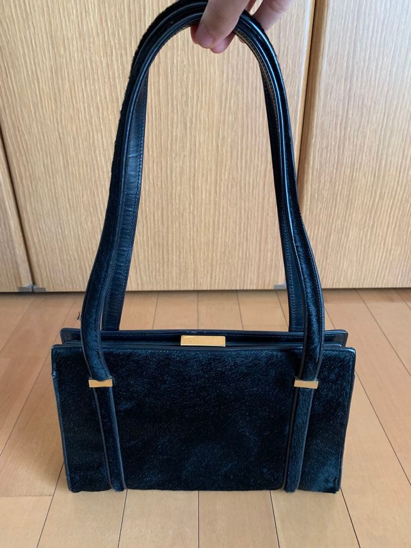 GUCCI ブラック ハンドバッグ フェラガモの保存袋付き