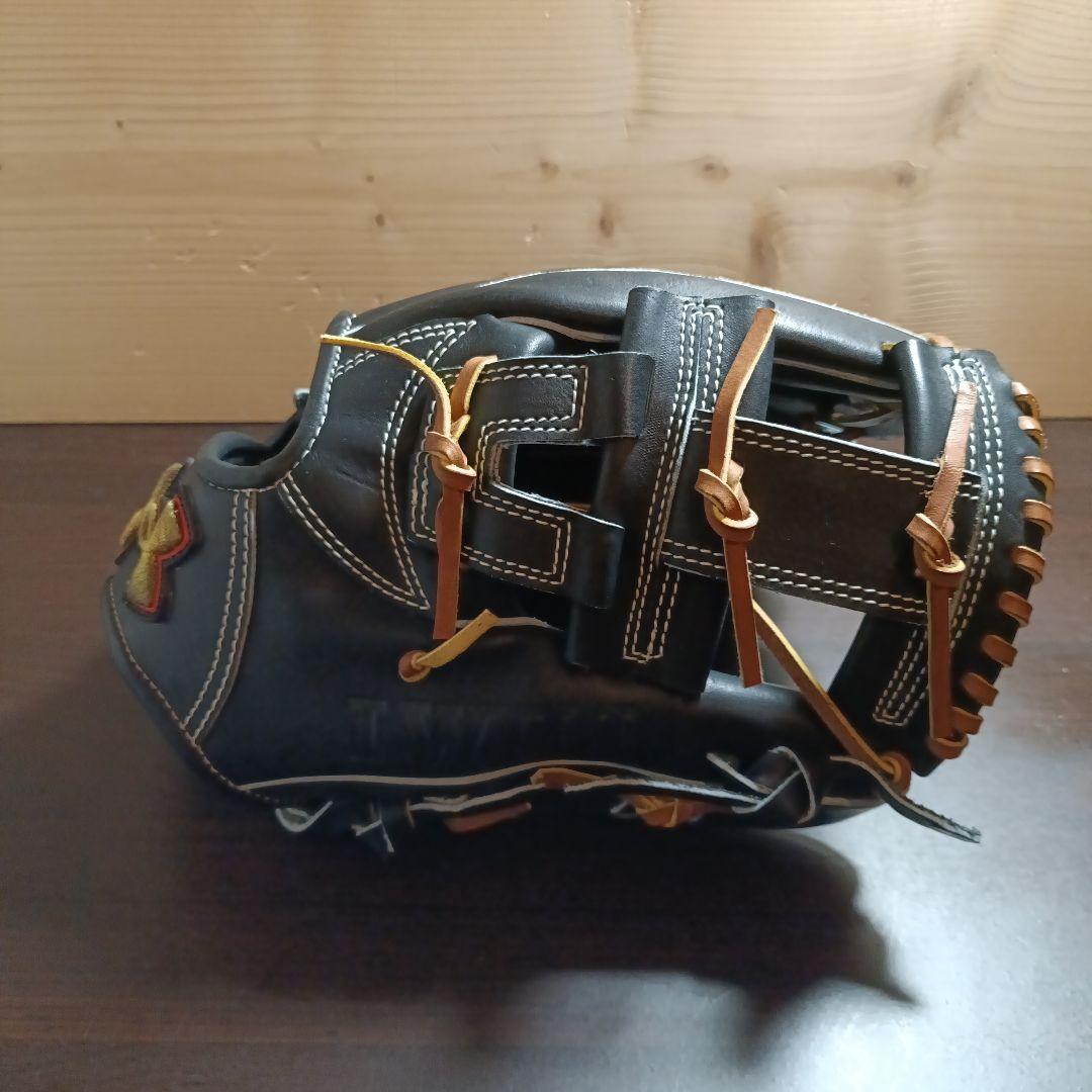 TOKUKAI公式05様】Under Armour 軟式野球グローブ 黒