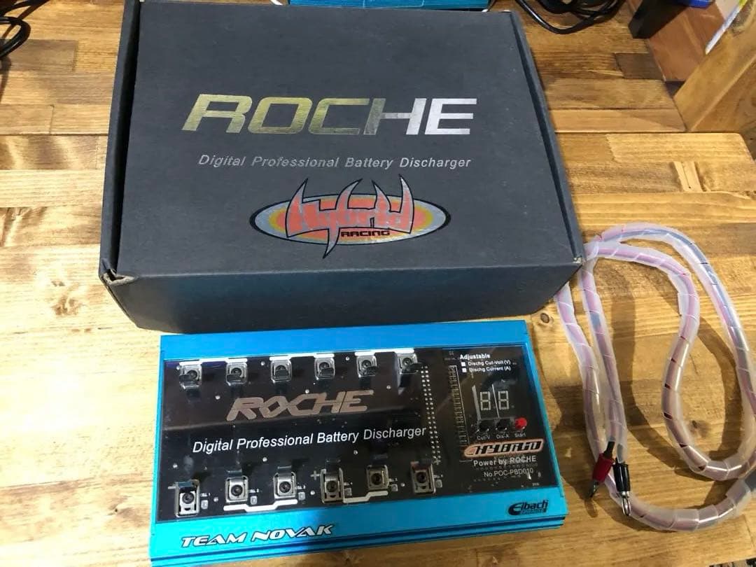 【セール美品】ROCPBD010PR ROCHE バッテリディスチャージャー　青 デジタル プロフェッショナル バッテリー ディスチャージャー