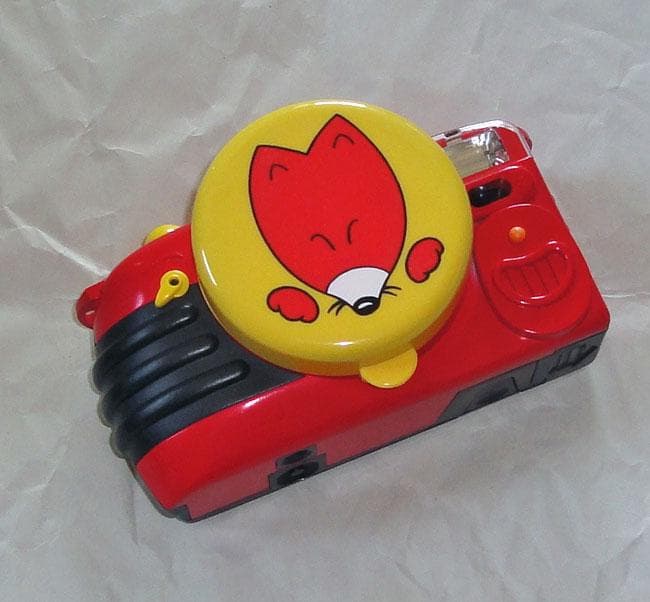 希少？ レア 非売品 赤いきつね しゃべるんですカメラ 東洋水産 - メルカリ