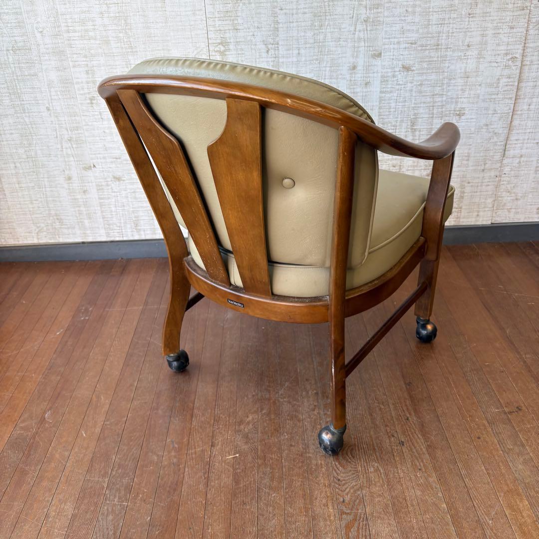 ④ カリモク 木製アームチェア キャスター付 ダイニングチェア 応接