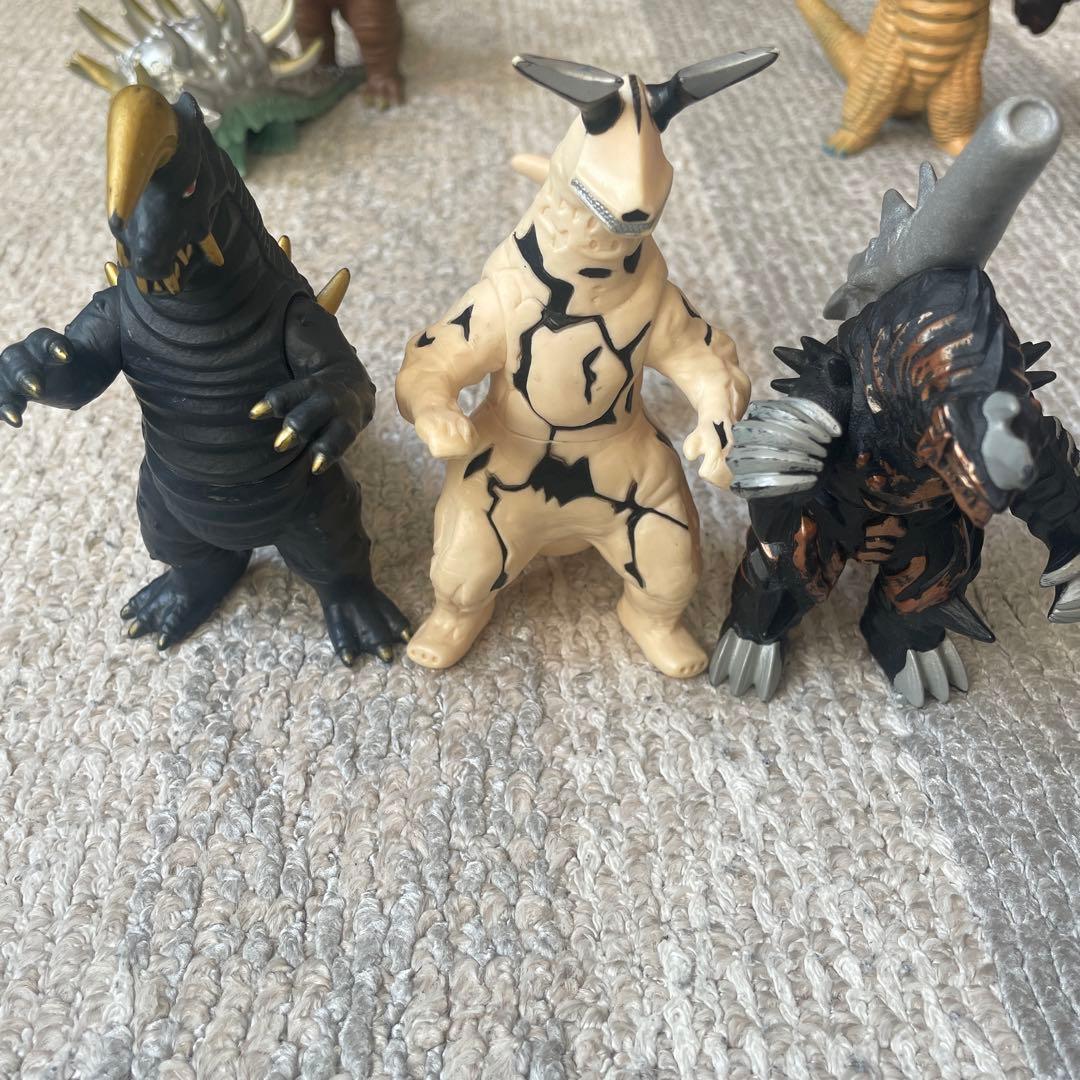 ウルトラマン 怪獣ソフビ18点セット - メルカリ