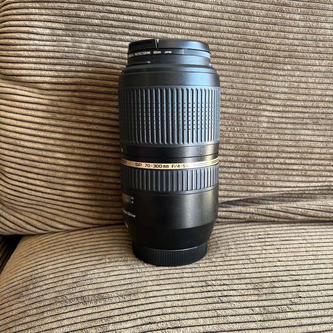 送料込タムロン SP 70-300mm F/4-5.6 レンズ プロテクター付き