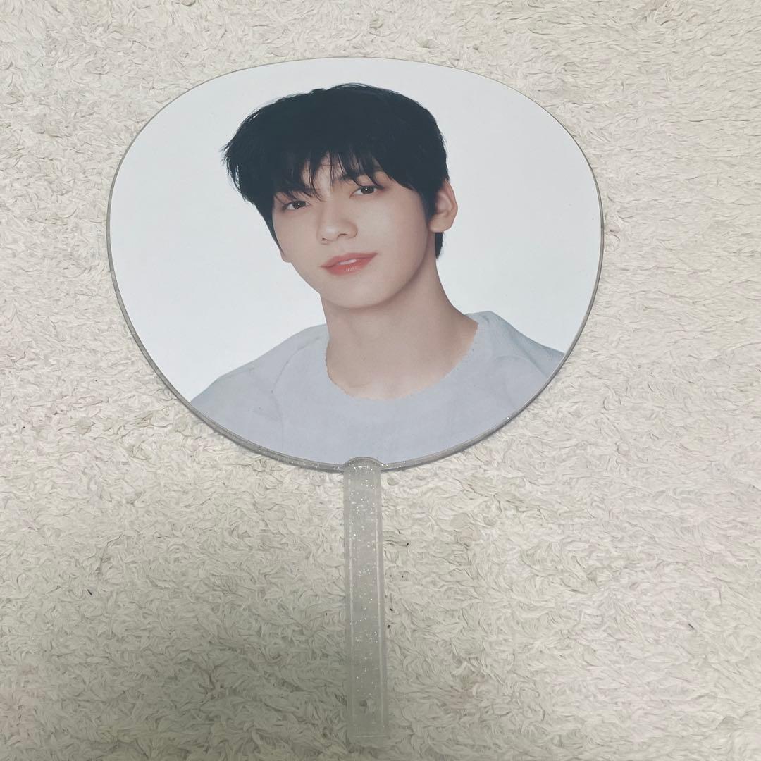 うちわ 公式 グッズ TXT ACT TOMORROW スビン - メルカリ