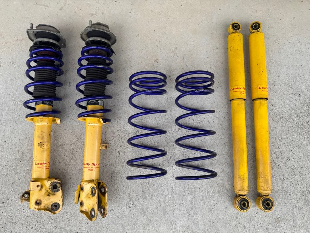 ‪☆ムーヴ L150系☆カヤバ ローファースポーツ サスキット KYB ローファースポーツ キット ダイハツ ムーヴ FF L152S用 LKIT