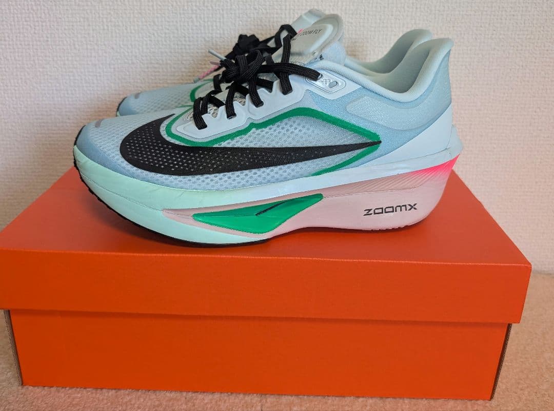 [新品未使用タグ付き]　ナイキ ズームフライ 6 水色　25.0cm