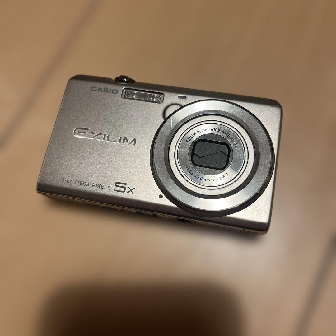 美品】CASIO EXILIM EX-ZS10 シルバー - メルカリ