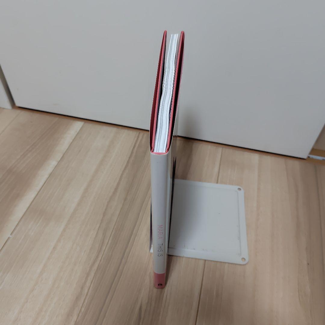 直筆サイン】THIS IS : MARiA写真集 - メルカリ