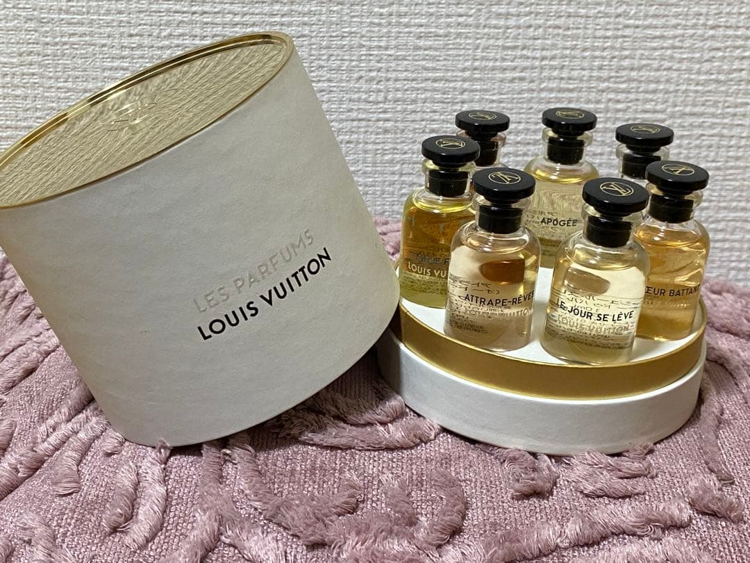 LOUIS VUITTON/ミニ香水セット/7×10ml ルイ・ヴィトン香水 ミニチュア7点セット 10ミリサイズ 新品｜Yahoo
