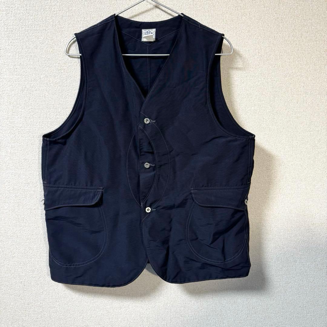 ポストオーバーオールズ　ロイヤルトラベラーベスト ロイヤルトラベラー！ - Little Island / リトルアイランド リトル