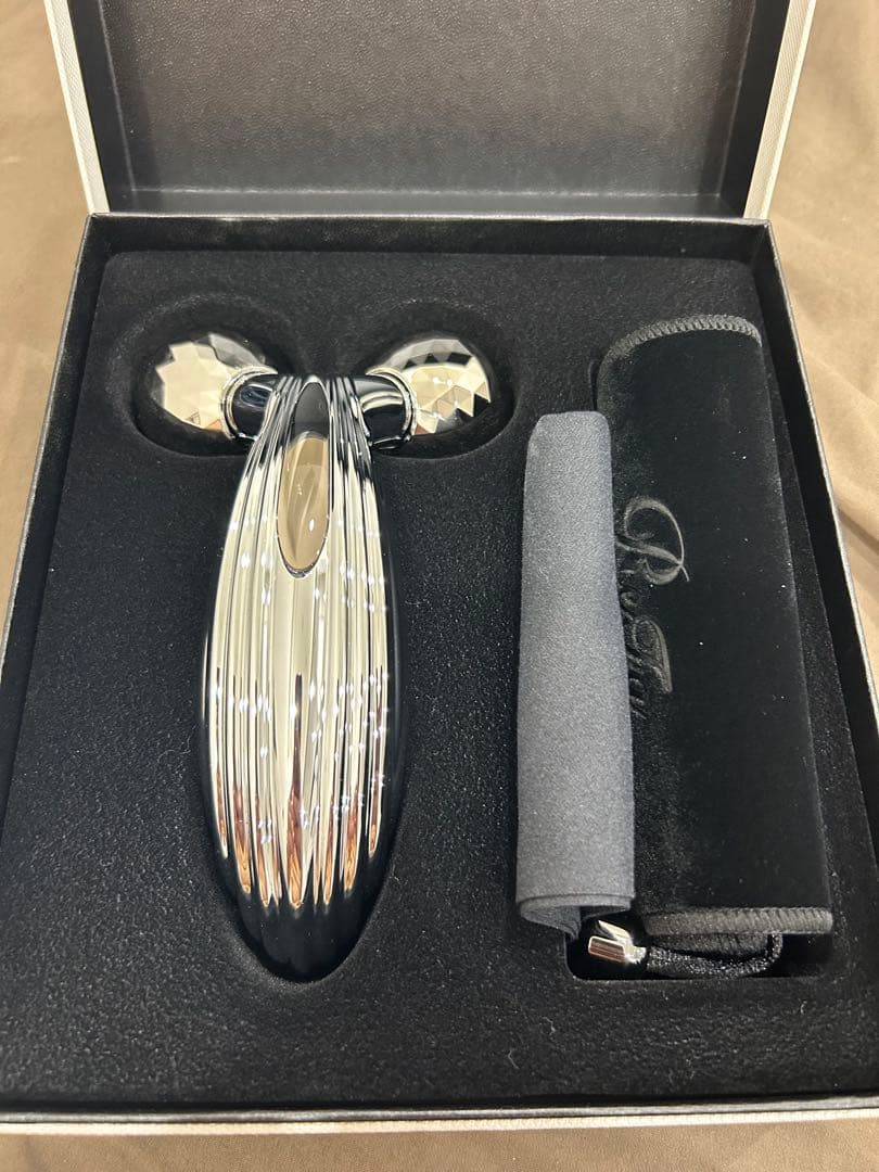 新品未使用！プレゼントに　リファカラットレイ RF-PC2019B 美顔ローラー RF-PC2019B MTG 美容ローラー ReFa CARAT RAY リファカラットレイ