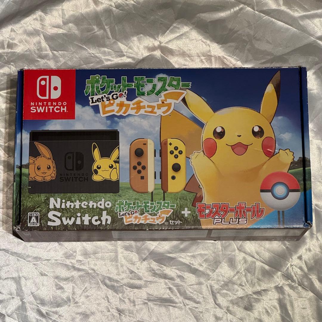 Nintendo Switch ニンテンドースイッチ ピカチュウ イーブイモデル イーブイ＆ピカチュウがキュートに見つめる「ポケットモンスター Let's