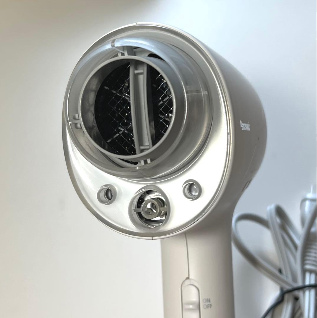 【ジャンク品】ドライヤーナノケア　EH-NA0J ジャンク品>Panasonic ナノケアドライヤーEH-NA0J ホワイト